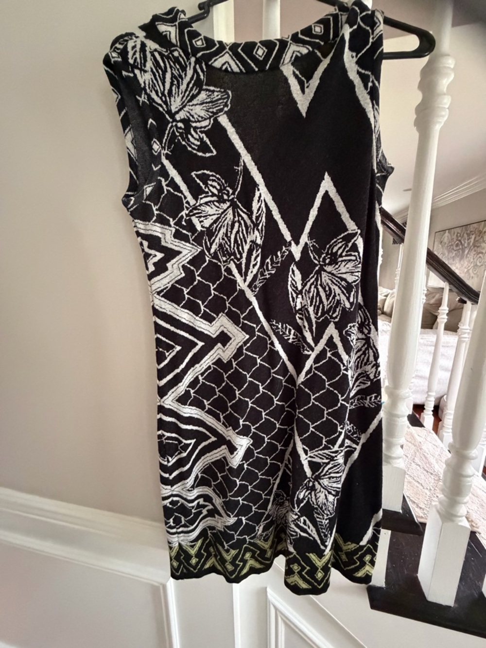 NIC+ZOE Black and White Sleeveless Patterned Midi Dress